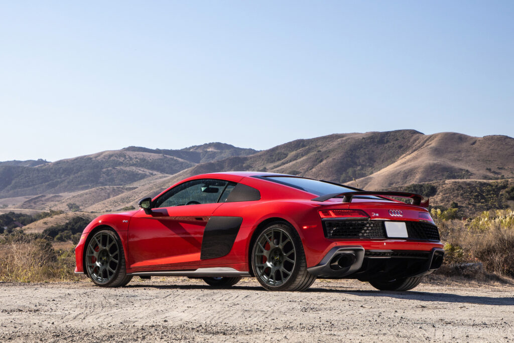 Audi R8 V10 with ESE Carbon Wheels