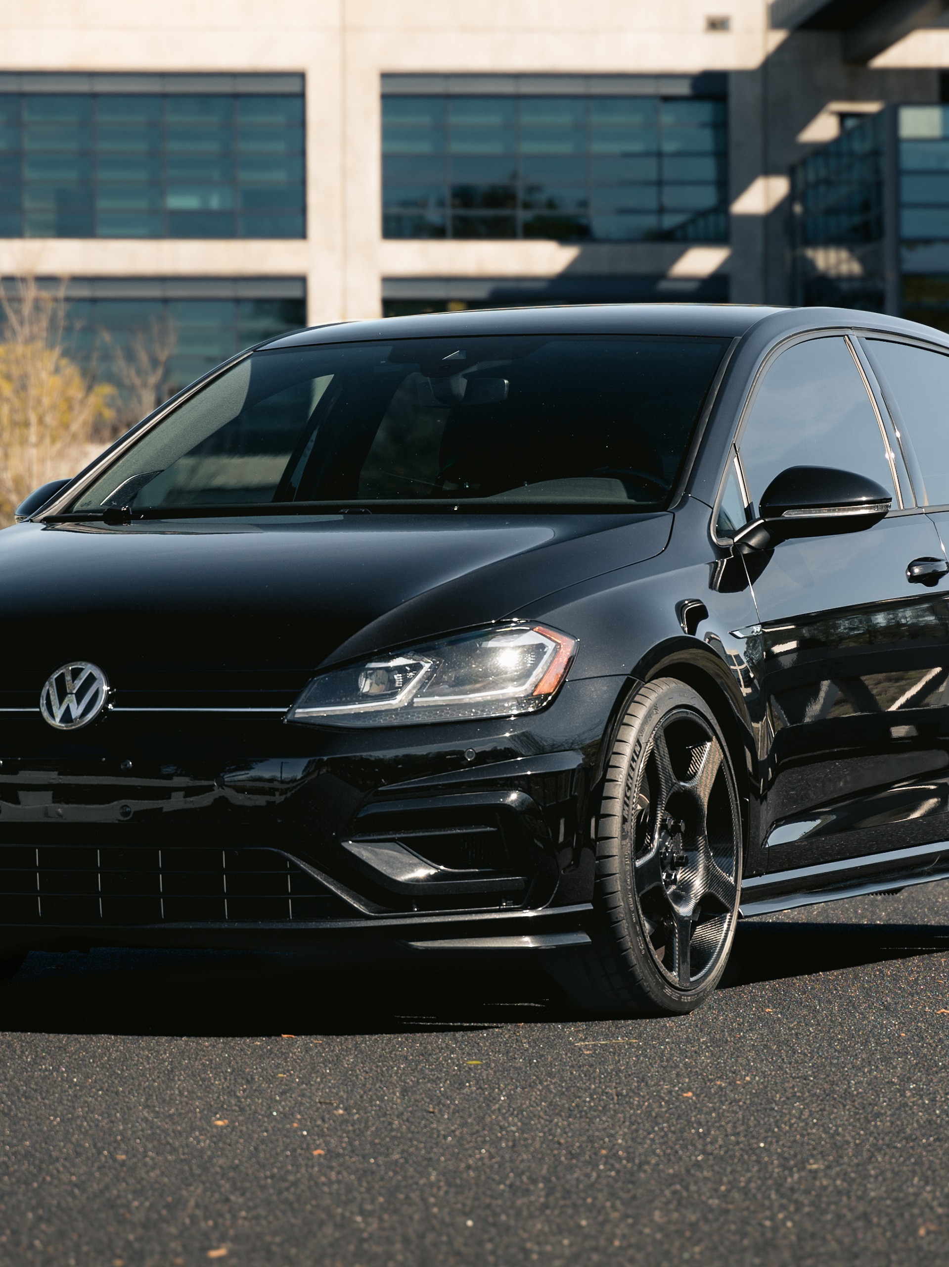 Volkswagen VW Golf R with ESE Carbon Wheels